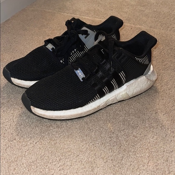 Adidas shoes - Picture 1 of 4